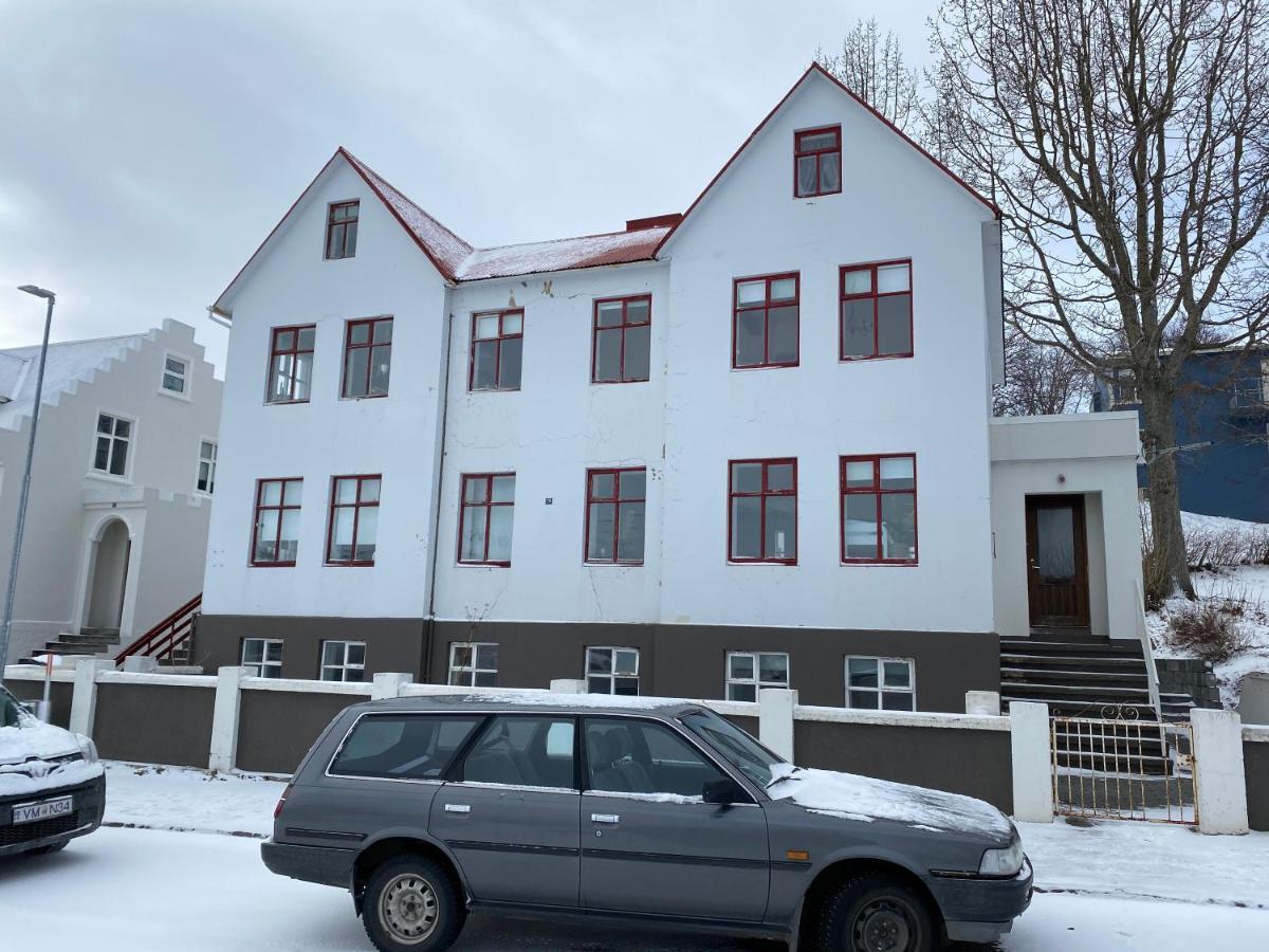 Day Dream Central Akureyri Two Bedroom Apartment Экстерьер фото